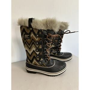 Sorel‎ Tofino Winter Boots Chevron Brown Black Women's Size 7 Fur Lace